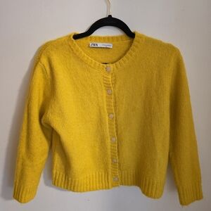 Zara medium yellow cardigan